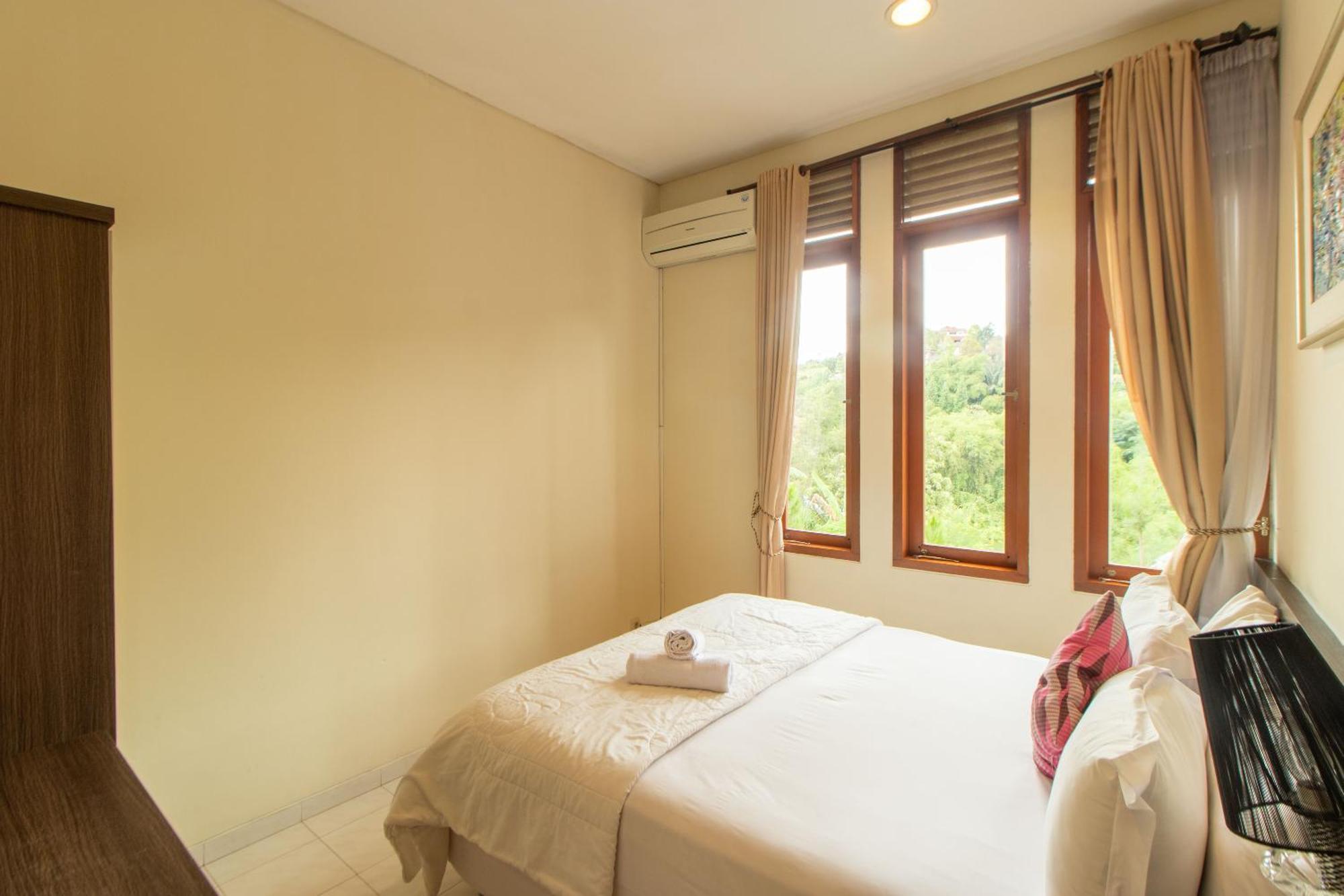 Family Only Private Pool - De Reiz Mawar Syariah 3br Villa
