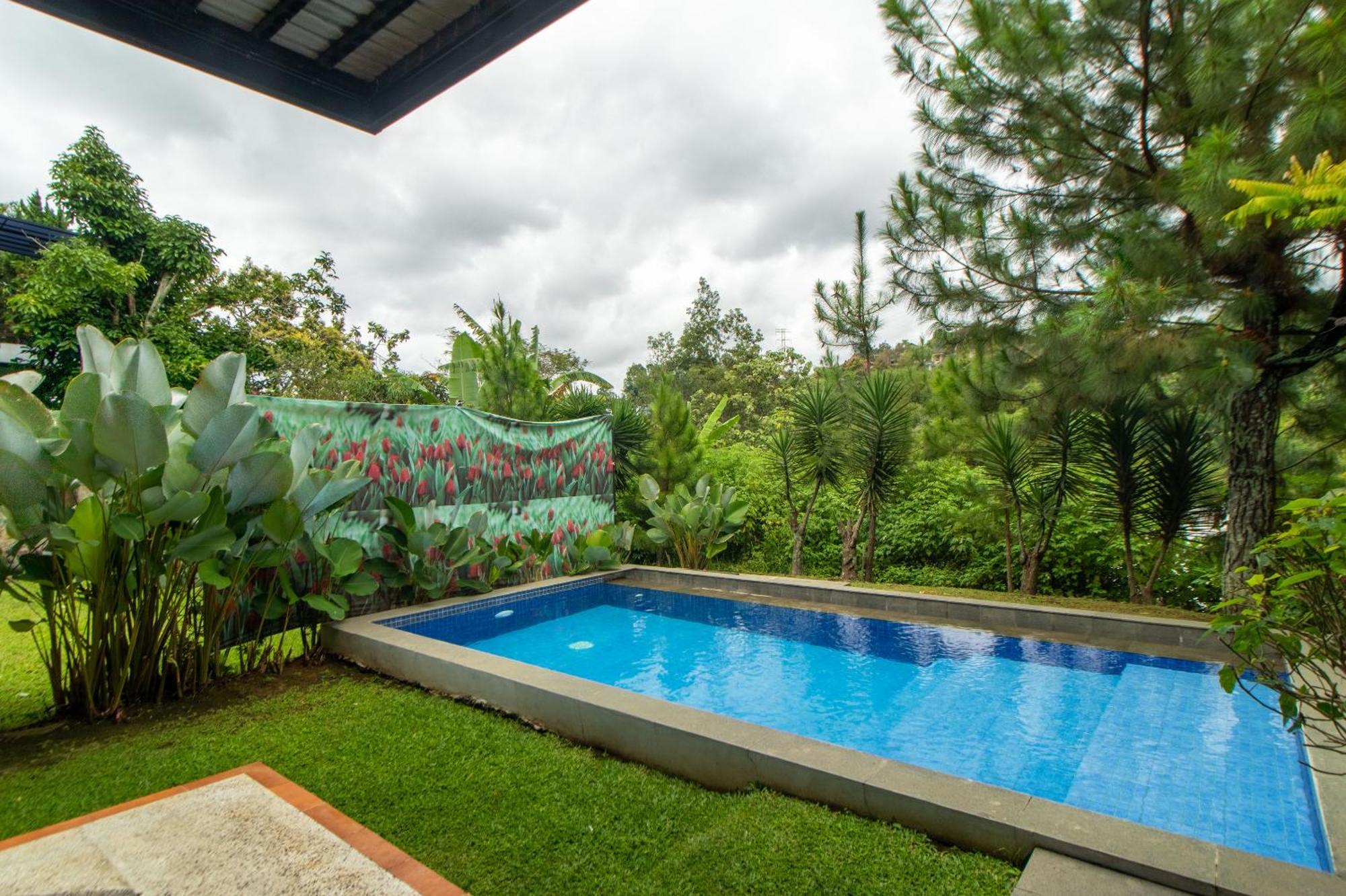 Family Only Private Pool - De Reiz Mawar Syariah 3br *