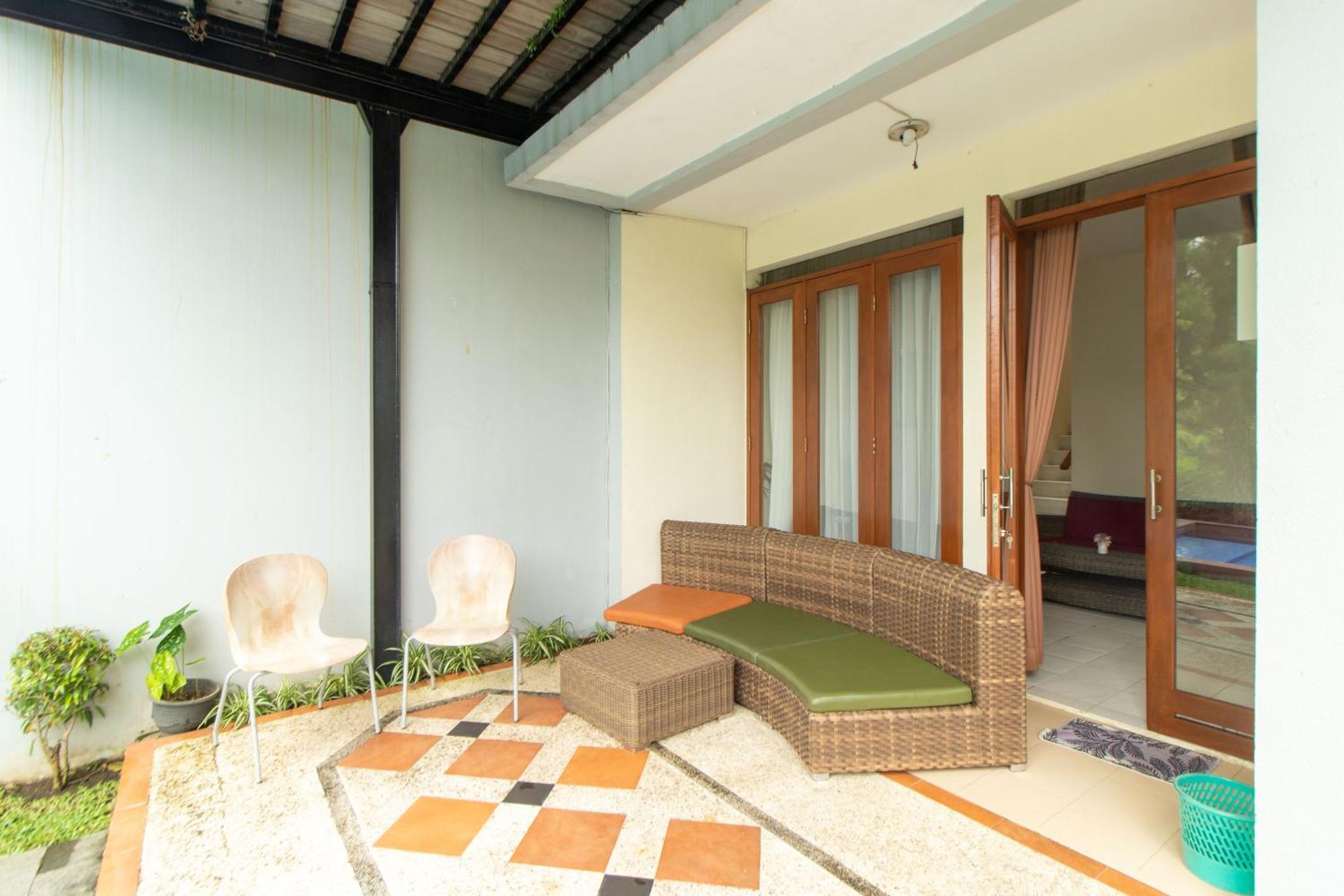 Family Only Private Pool - De Reiz Mawar Syariah 3br Villa *