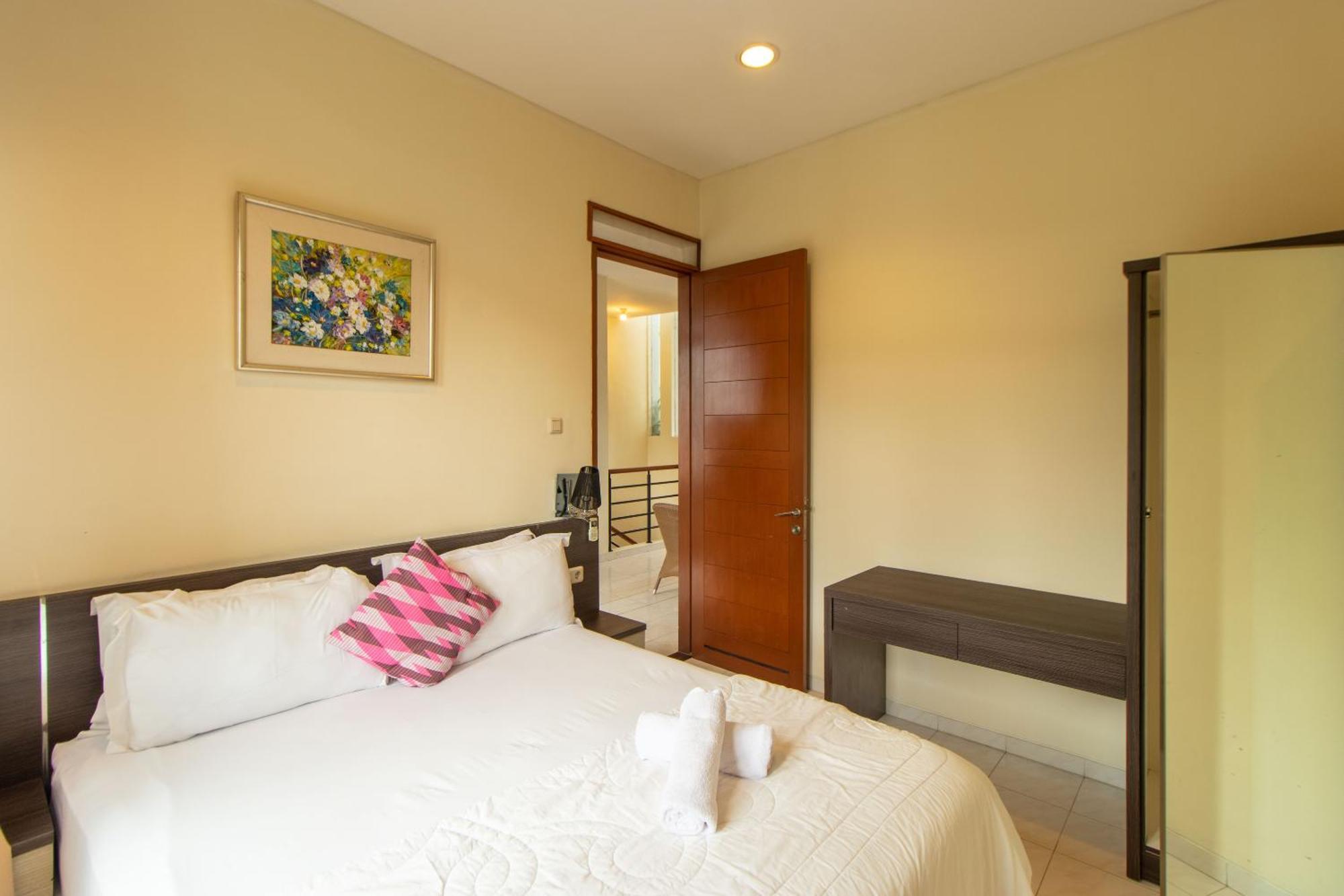 Family Only Private Pool - De Reiz Mawar Syariah 3br
